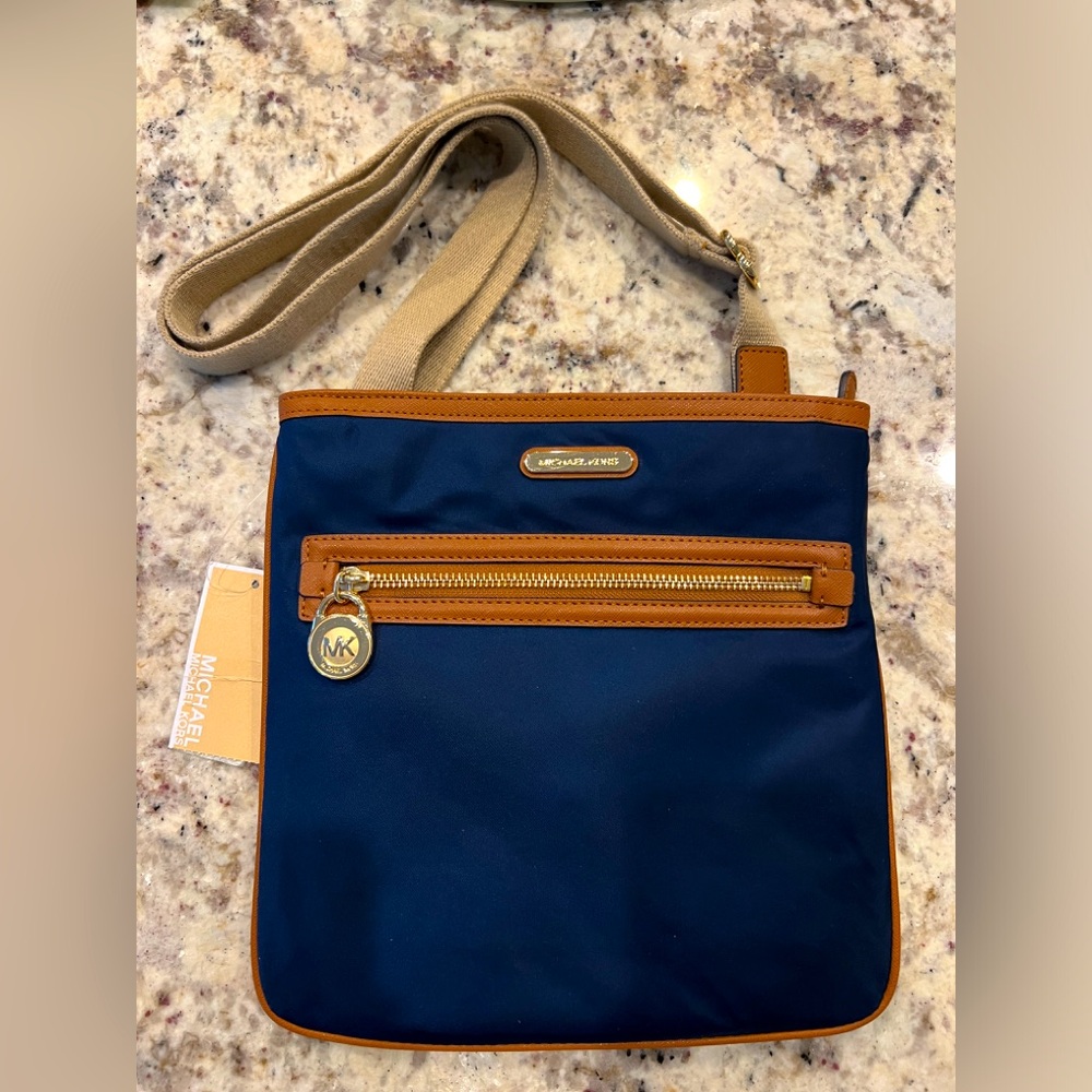 Jet Set Large Nylon Gabardine Messenger Bag